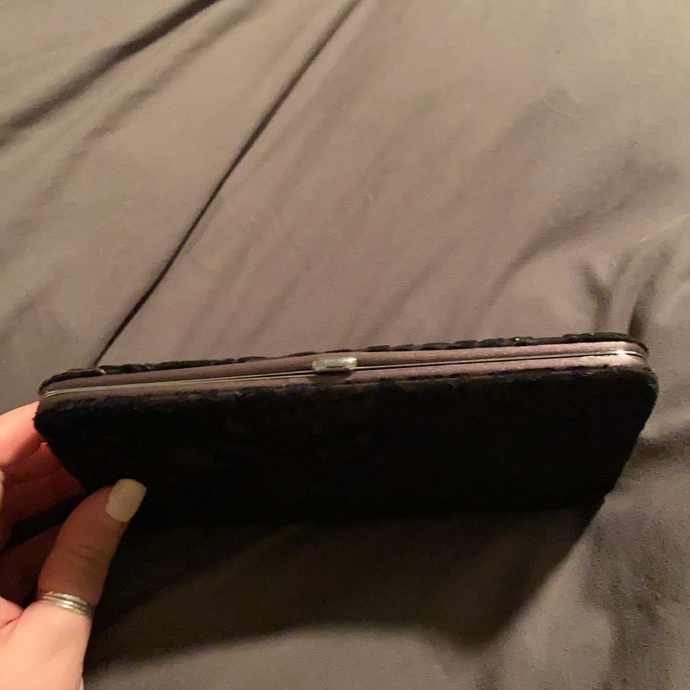 Velvet pattern wallet - Picture 2 of 3